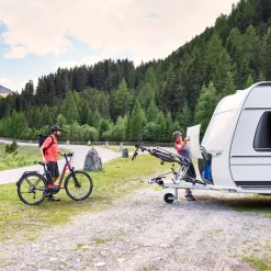 Clearance Thule Caravan Superb Short