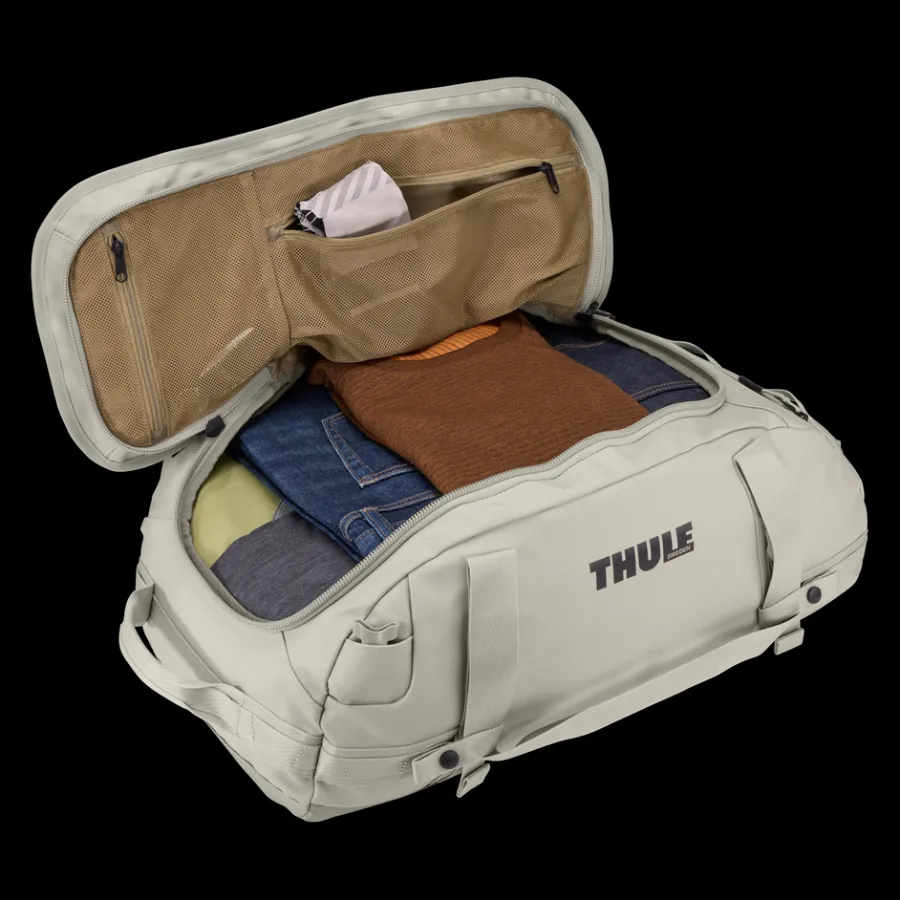Outlet Thule Chasm