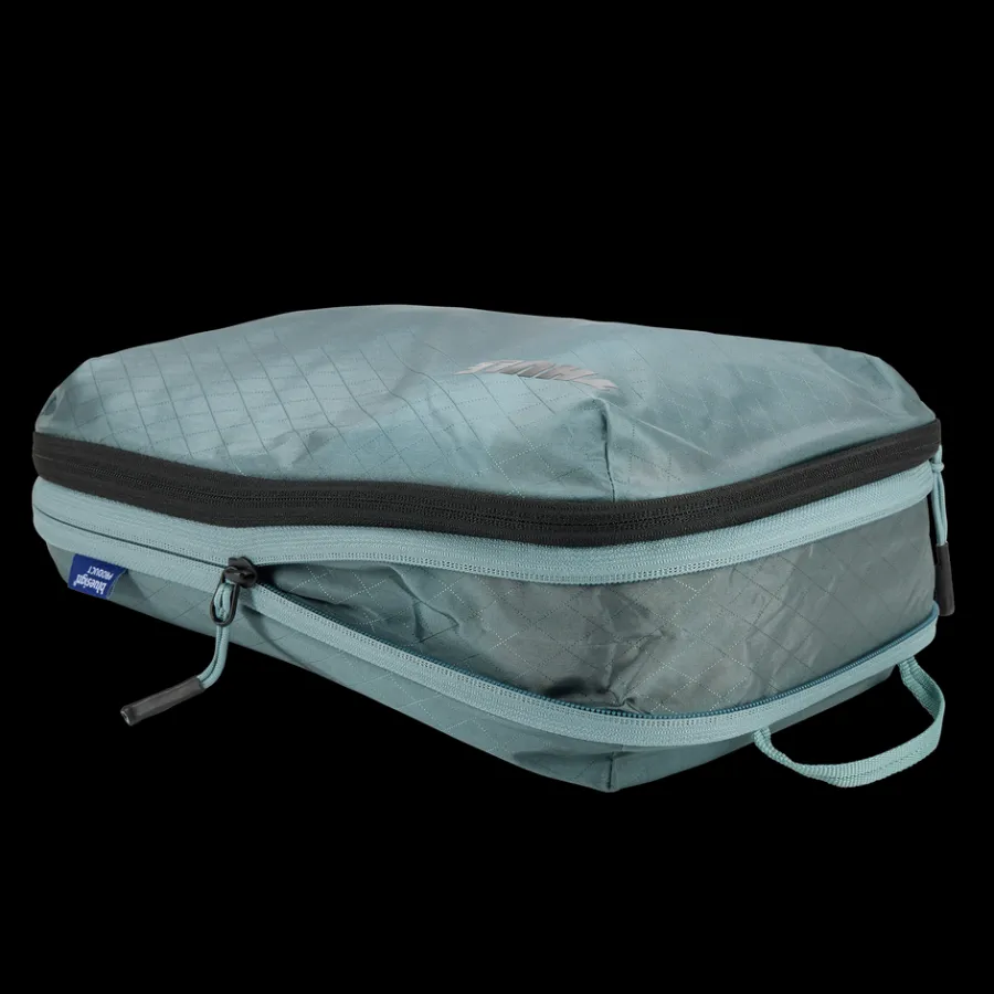 Fashion Thule compression packing cube