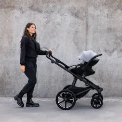 Sale Thule Maple infant car starter bundle