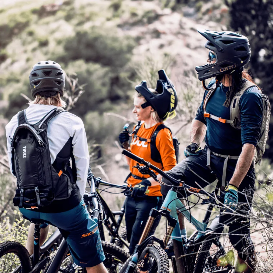 Clearance Thule Rail 12L