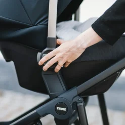 Clearance Thule Shine car seat adapter Maxi Cosi®