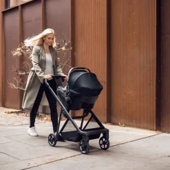 New Thule Shine travel system bundle