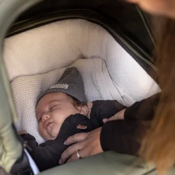 Sale Thule Sleek travel system bundle