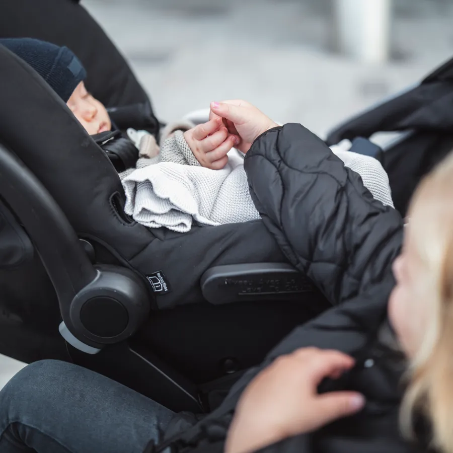 Fashion Thule Urban Glide car seat adapter for Maxi-Cosi®