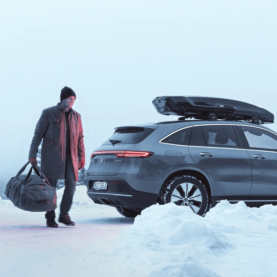 Hot Thule Vector M